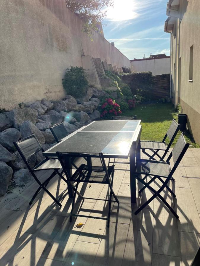 Villa Louise - Appartement Spacieux Proche Digue Avec Jardin Вимере Экстерьер фото
